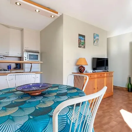 2 Chambres, Loggia, Piscine, Parking. Apartment