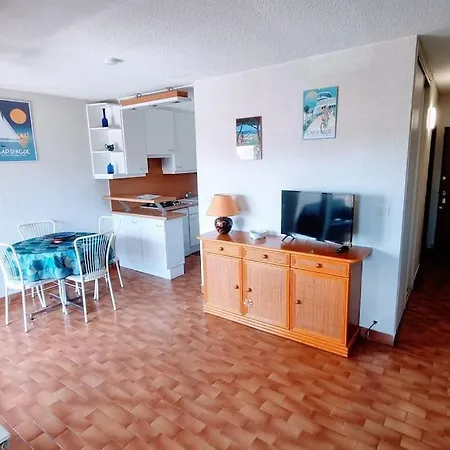 아파트 2 Chambres, Loggia, Piscine, Parking.
