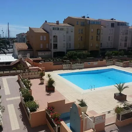 아파트 2 Chambres, Loggia, Piscine, Parking. 아그